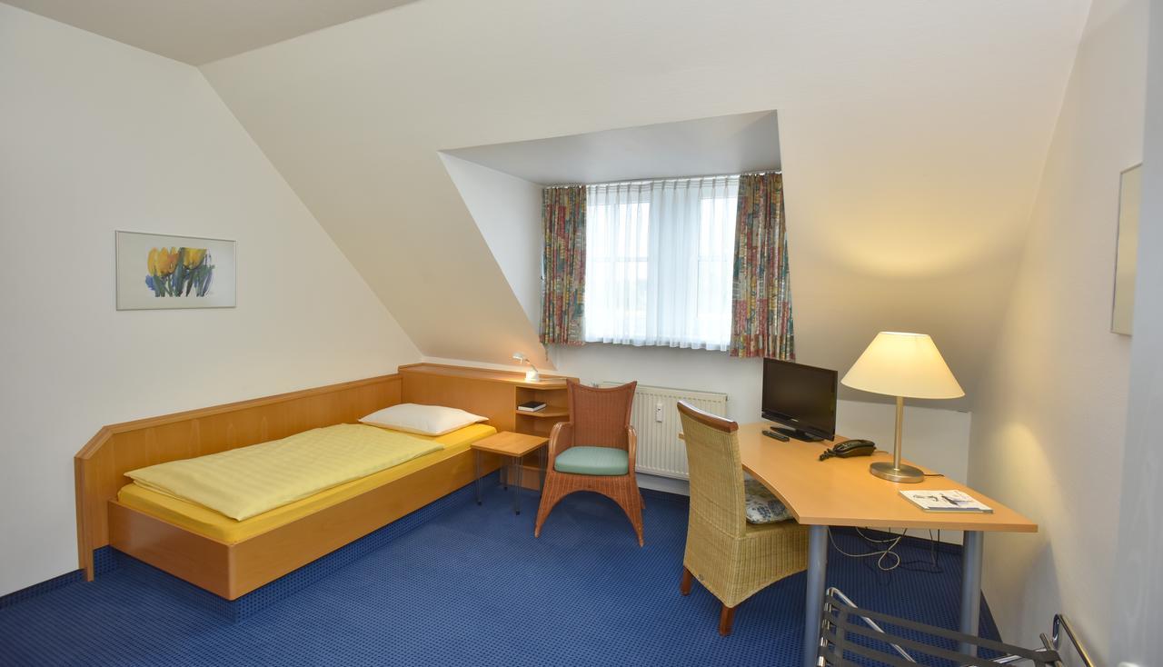 Hotel Fasanengarten ザルシュテット エクステリア 写真