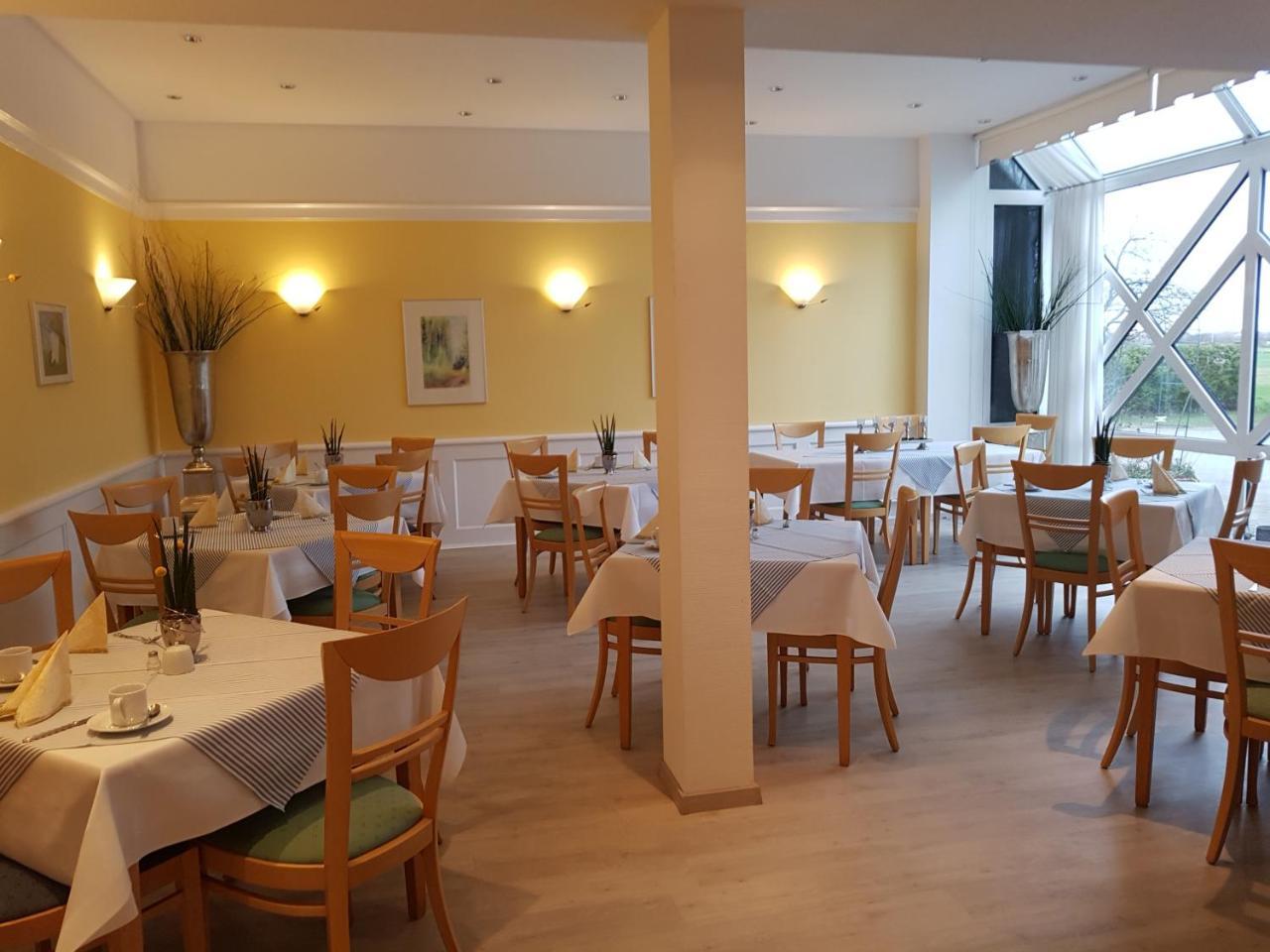 Hotel Fasanengarten ザルシュテット エクステリア 写真